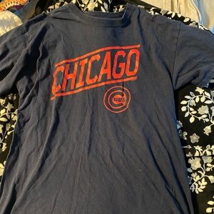 Large Chicago Cubs tshirt